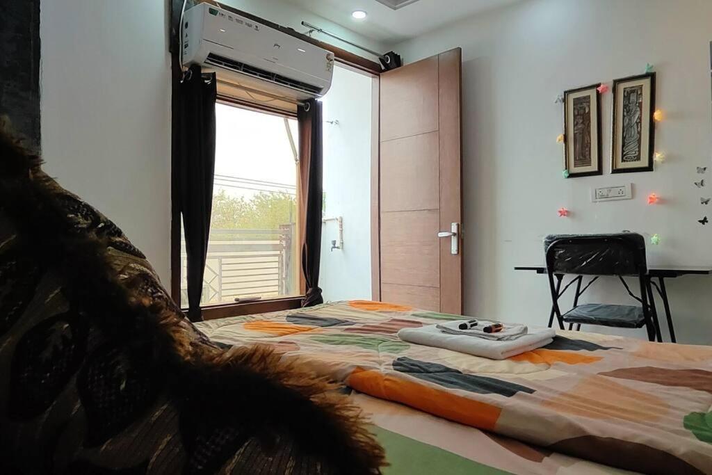 The Unmad Three Premium Rooms, Kitchen, Lobby Apartment *