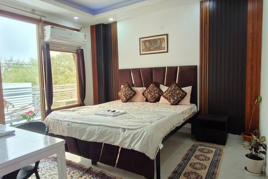 The Unmad Three Premium Rooms, Kitchen, Lobby