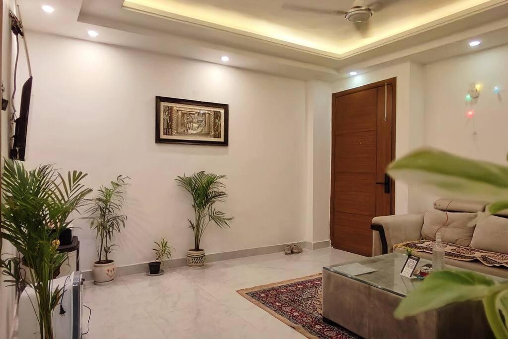 Apartment The Unmad Three Premium Rooms, Kitchen, Lobby *