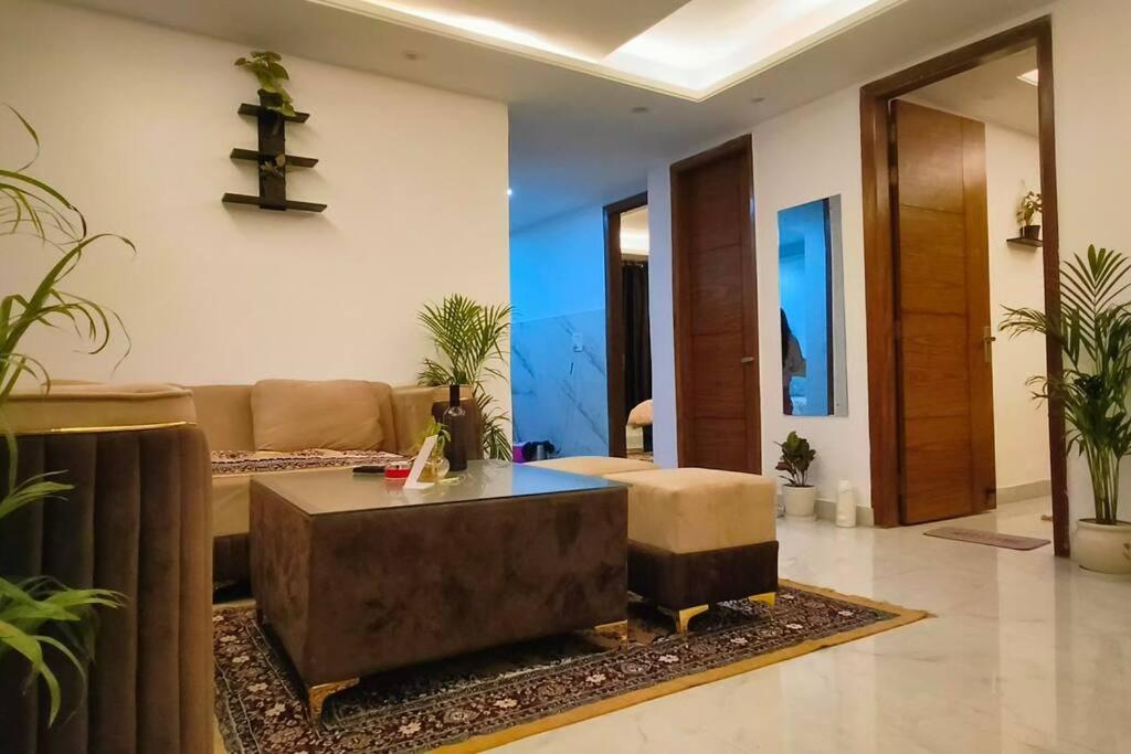 Apartment The Unmad Three Premium Rooms, Kitchen, Lobby New Delhi
